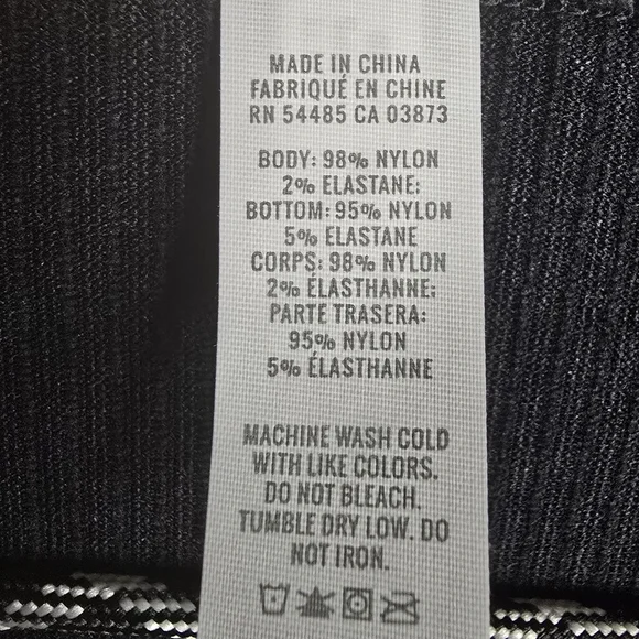 Offline By Aerie Ribbed Crop Top Long Sleeves Round Neck Black Medium - Picture 5 of 5